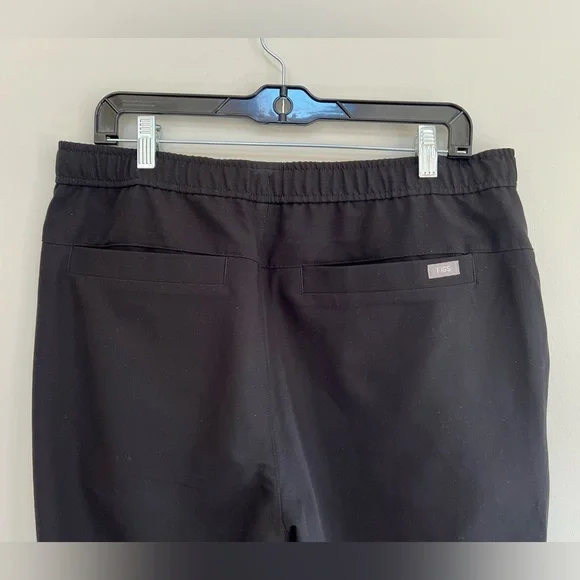 FIGS Tansen 5 Pocket Jogger Scrub Pants in Black, size L - Picture 5 of 10